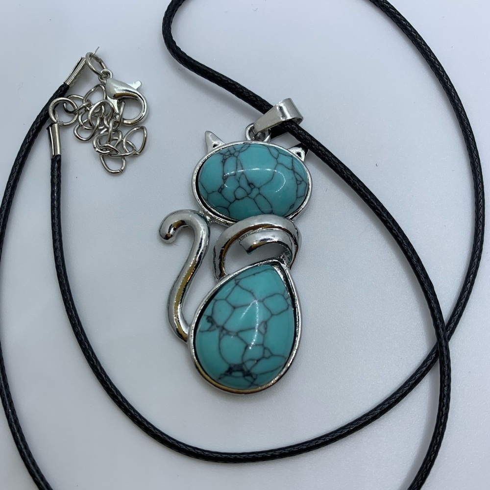 Crystal Cat Necklace Kitty Cat Necklace Blue Howlite Necklace Cat lover Gift